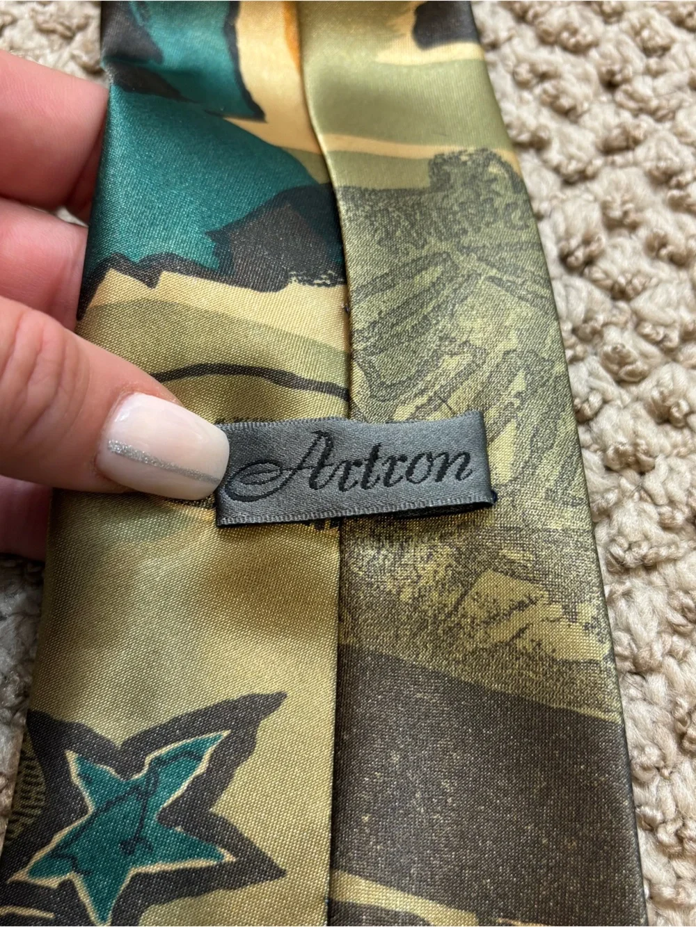 Vintage Axtron 100% Italian Silk Neck Tie‎